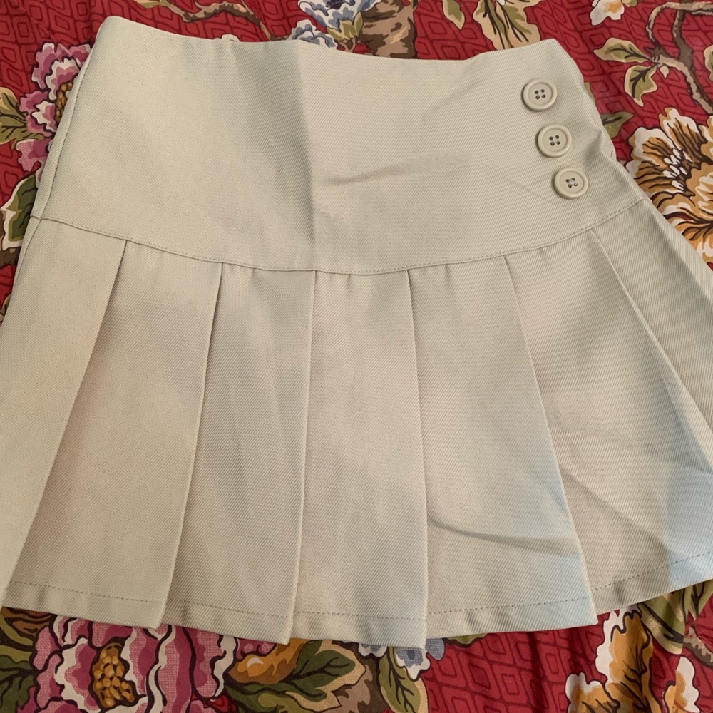 Girls sz 6/6x tan skirt/built in shorts by Arrow